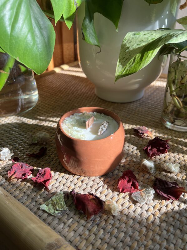 Vela terracota con mica prehnita y lavanda - Imagen 2